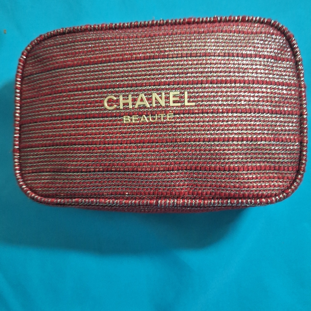 Chanel cosmetic bag